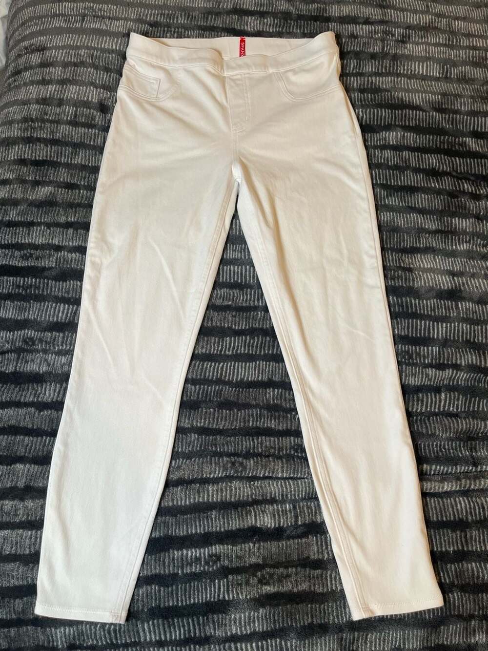 Spanx White Ankle Skinny Shaping Pull-On Jeans